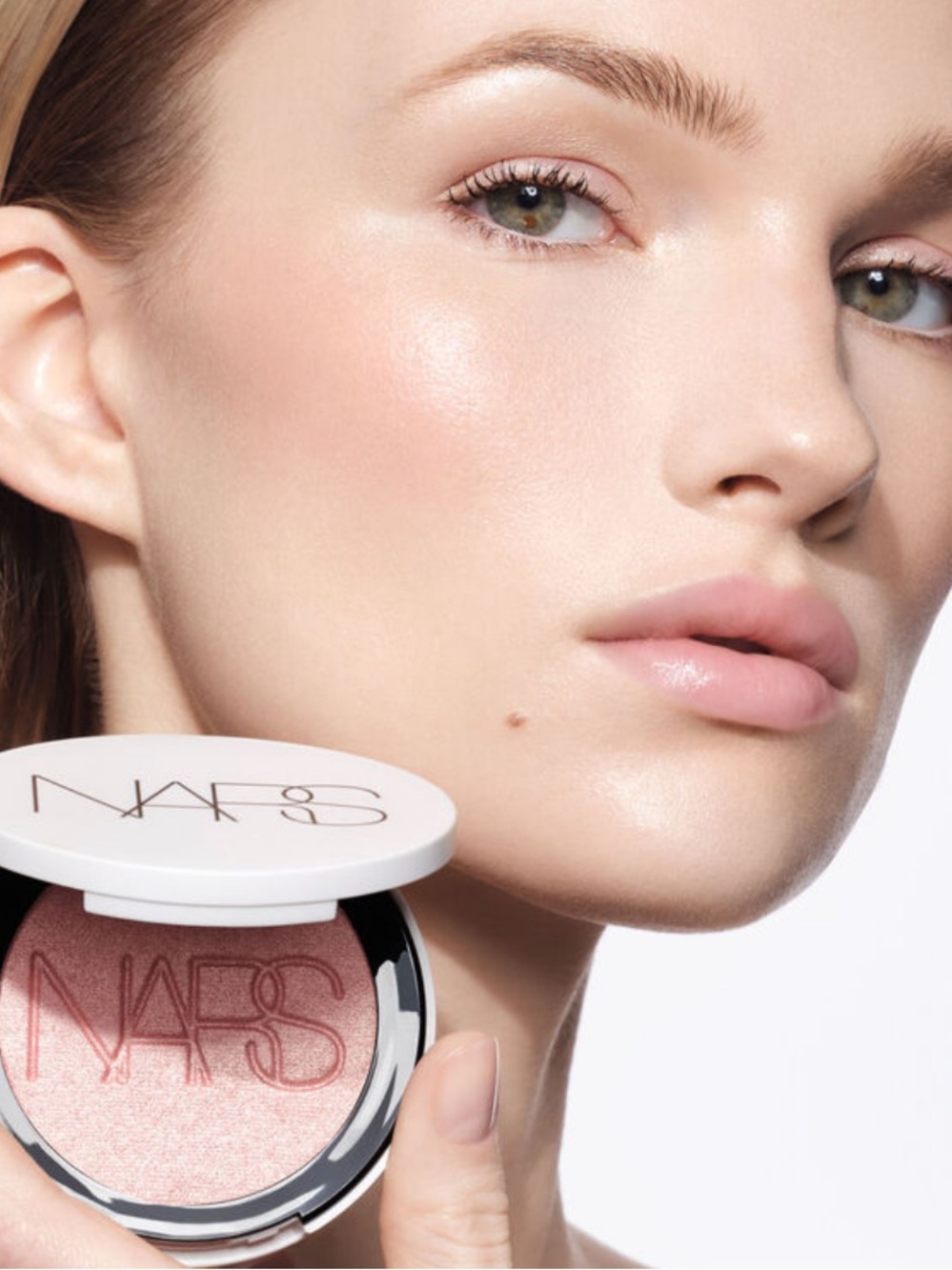 NARS Light Reflecting Luminizing Powder Heavenly